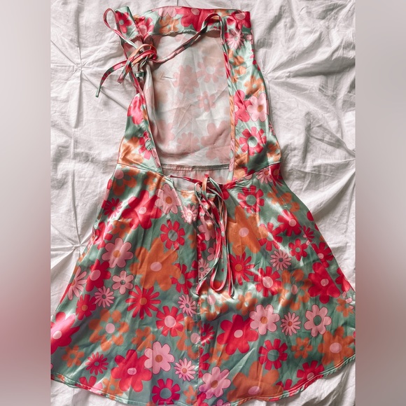 Floral Backless Dress - Picture 2 of 2